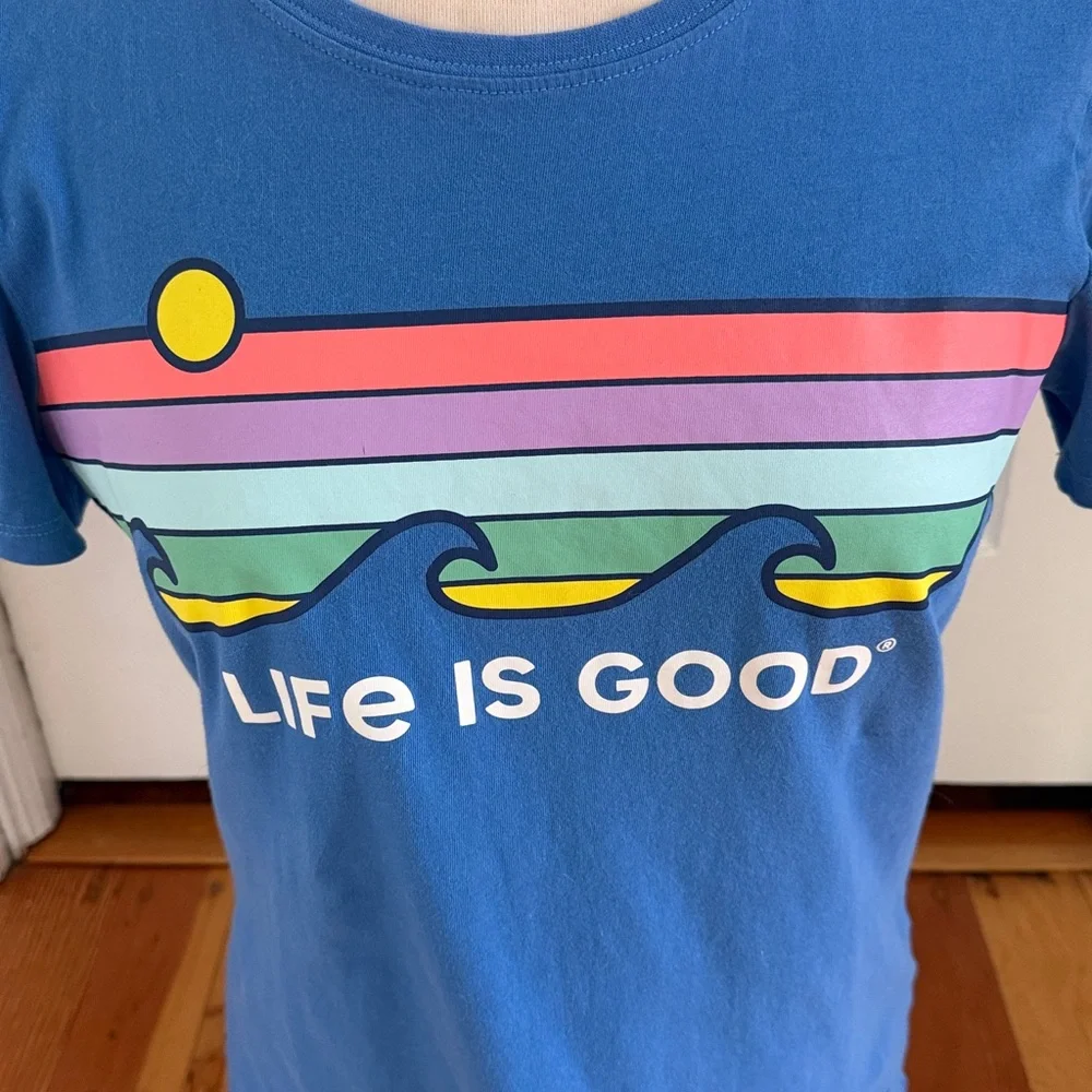 Life Is Good‎ Blue Waves Short Sleeve Tee Shirt Medium